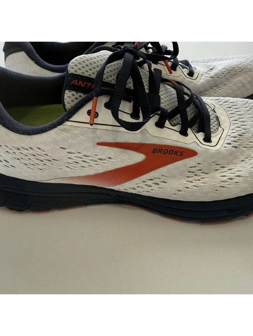 Brooks Anthem 4 Mens Size 12 D Running Shoes White Navy Orange